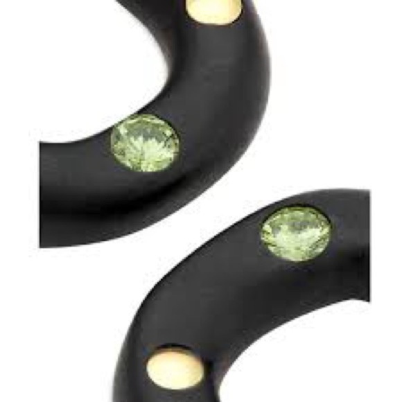 Authentic Tory Burch Exclusive Merchandise Selection At Final Prices To Buy Now - Picture 6 of 12